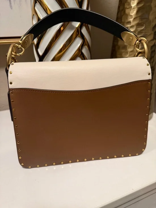 Like New Coach Beat Shoulder Bag - Picture 3 of 11